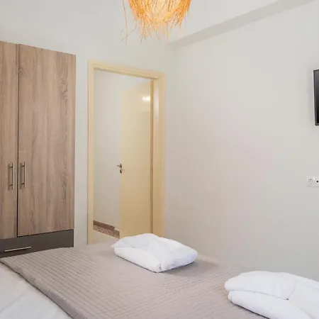Crescendo House