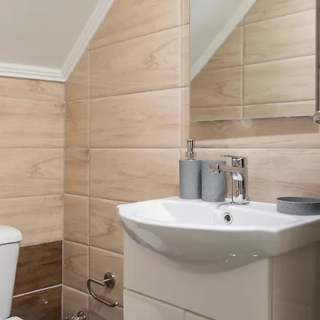 Апартаменти Crescendo House