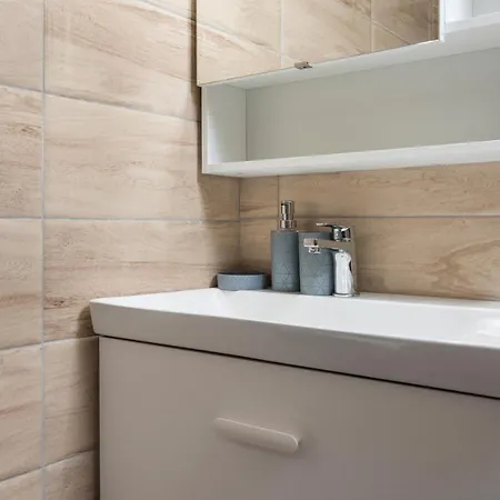 Crescendo House Apartment