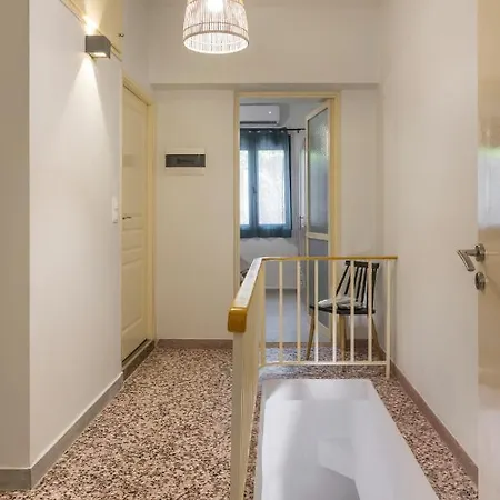 Apartment Crescendo House